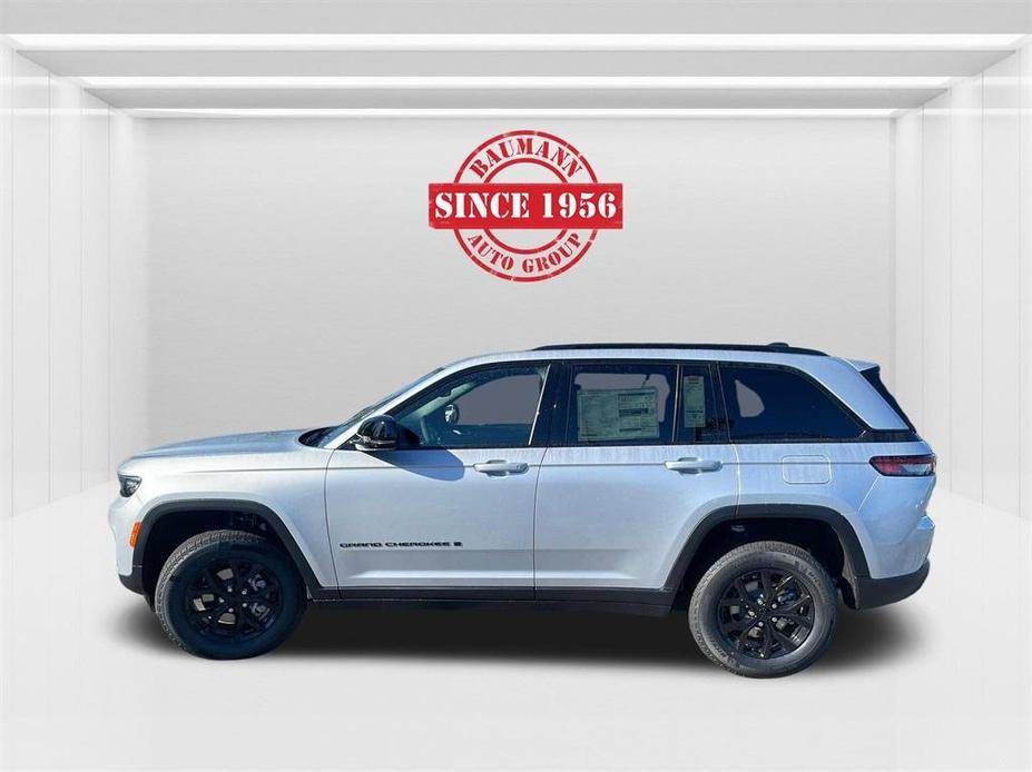 new 2024 Jeep Grand Cherokee car, priced at $40,597