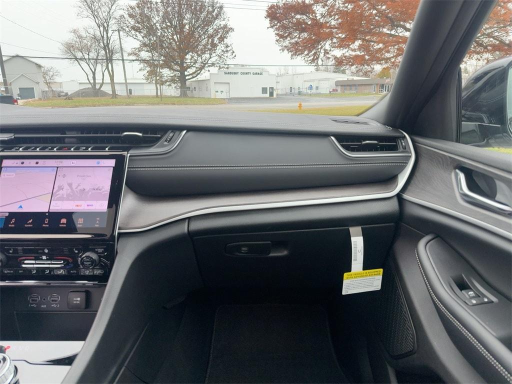 new 2025 Jeep Grand Cherokee L car, priced at $54,330