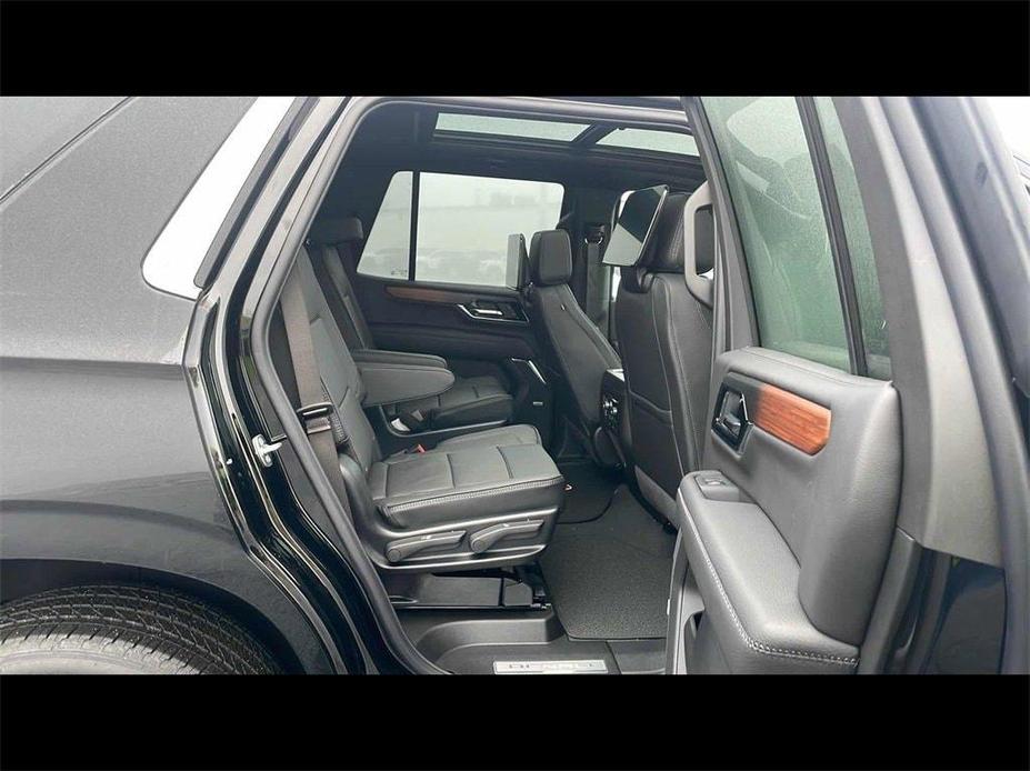 new 2025 GMC Yukon car, priced at $90,998