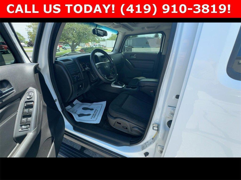 used 2009 Hummer H3 car, priced at $10,526