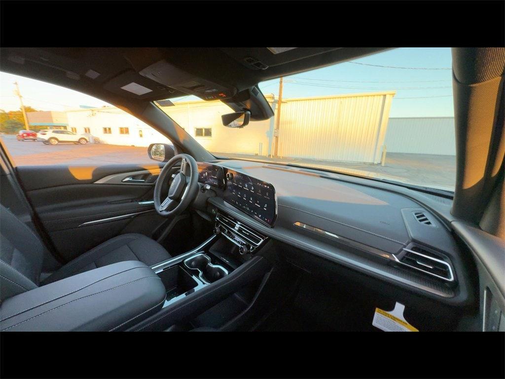 new 2026 Chevrolet Traverse car, priced at $46,845