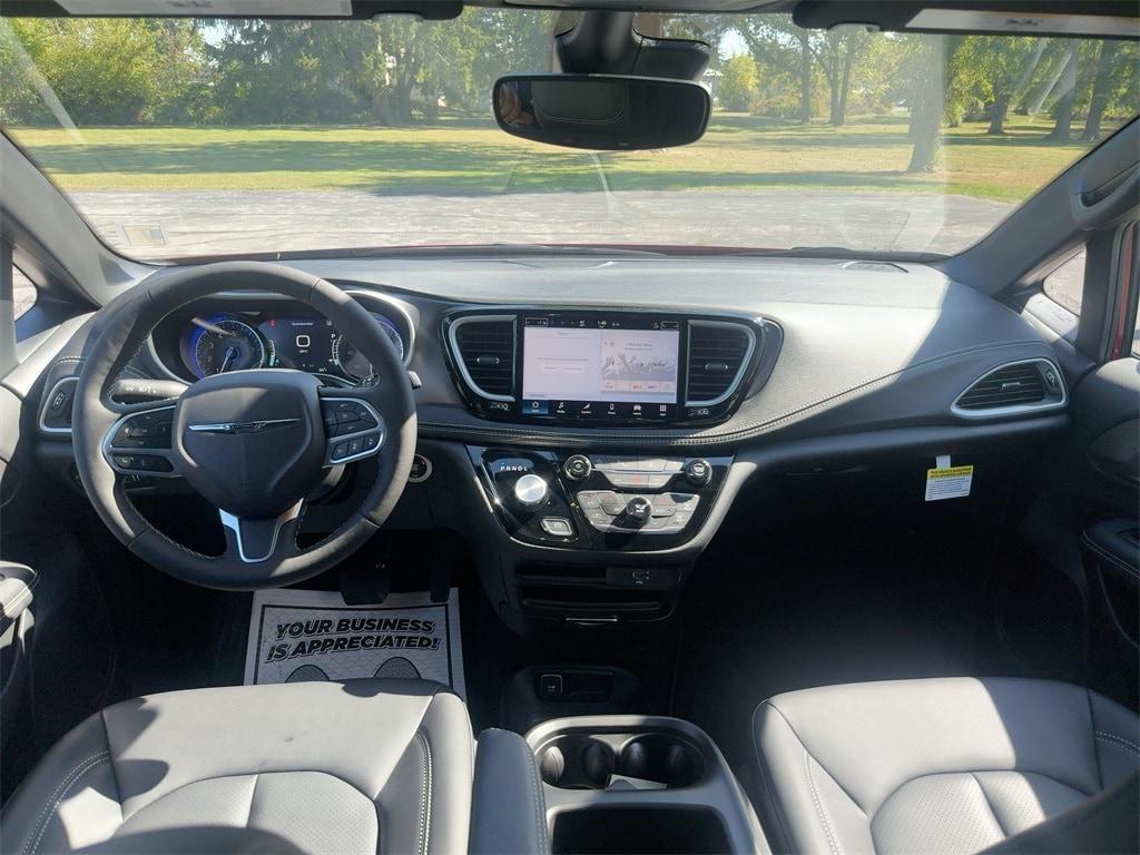 new 2026 Chrysler Pacifica car, priced at $44,785
