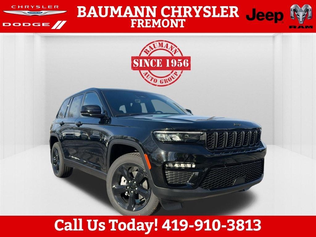 new 2025 Jeep Grand Cherokee car, priced at $49,390