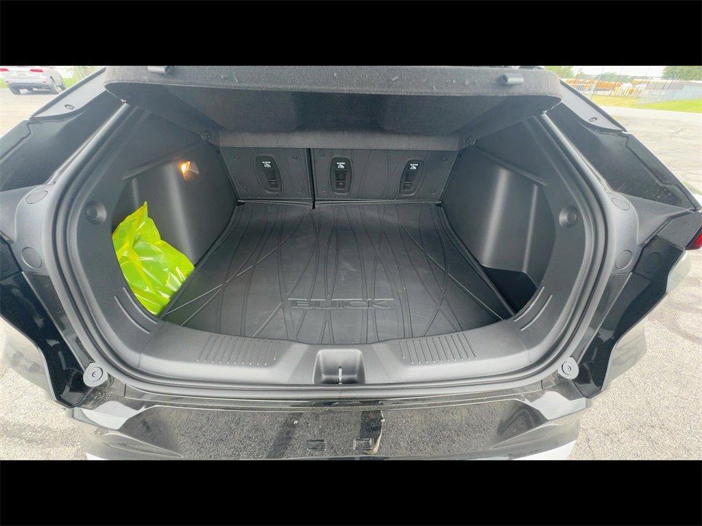 new 2025 Buick Envista car, priced at $28,805