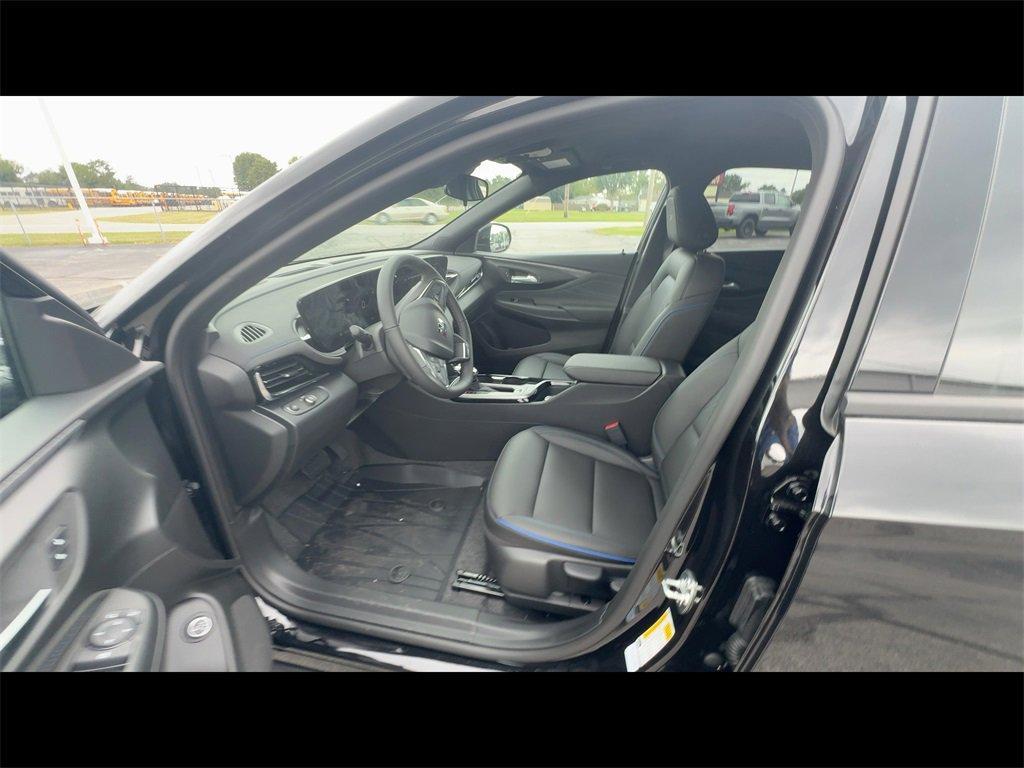 new 2025 Buick Envista car, priced at $28,805