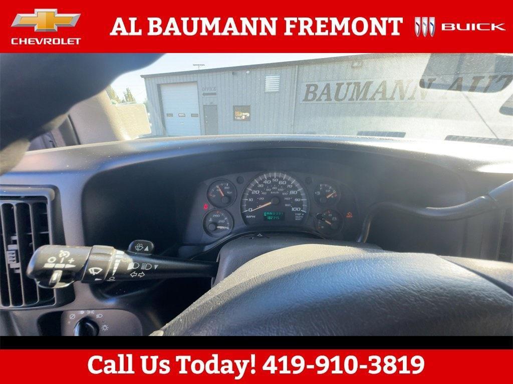 used 2005 GMC Savana 2500 car, priced at $5,994