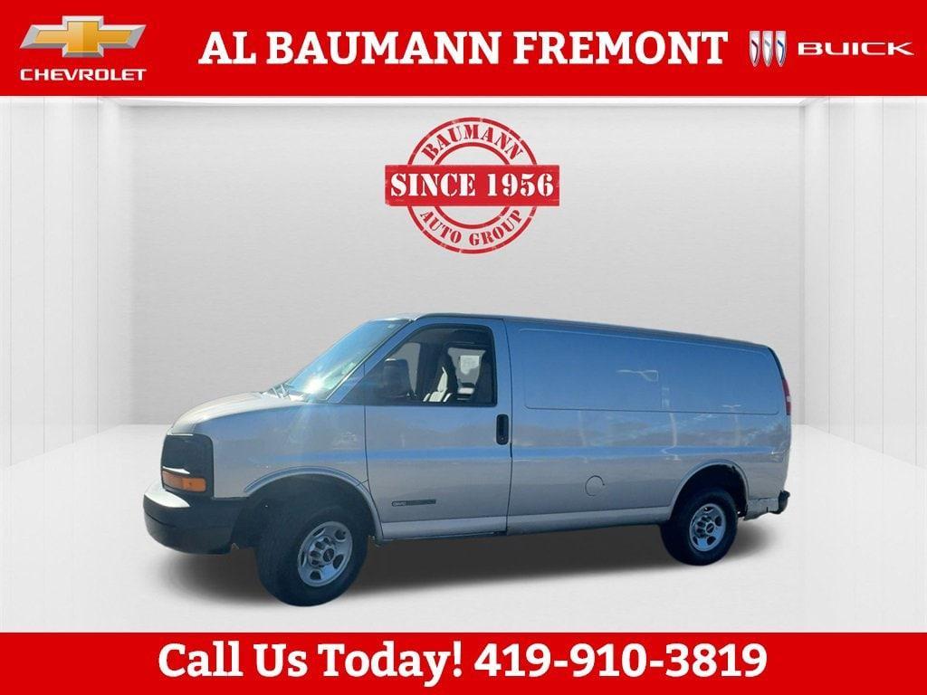 used 2005 GMC Savana 2500 car, priced at $5,994