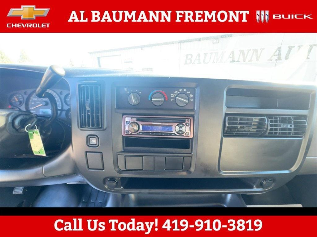 used 2005 GMC Savana 2500 car, priced at $5,994