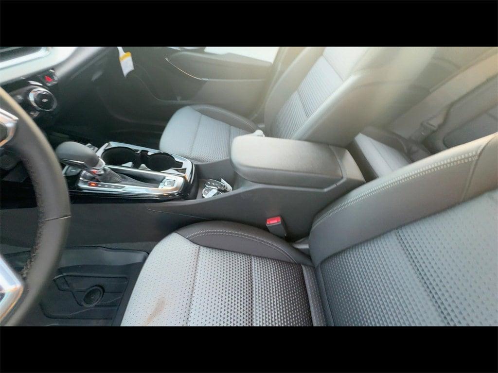 new 2025 Chevrolet Trax car, priced at $25,750