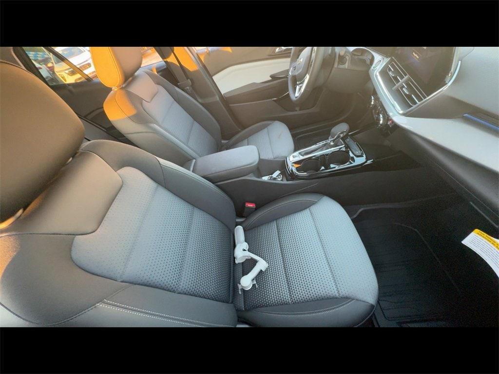 new 2025 Chevrolet Trax car, priced at $25,750