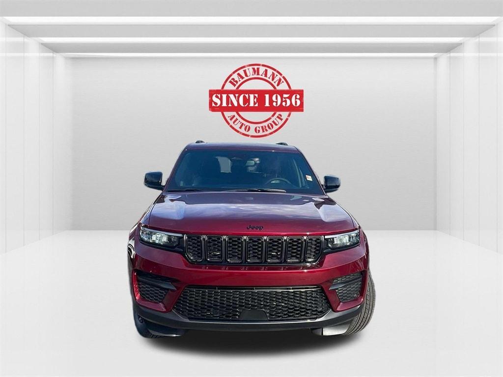 new 2024 Jeep Grand Cherokee car, priced at $41,597