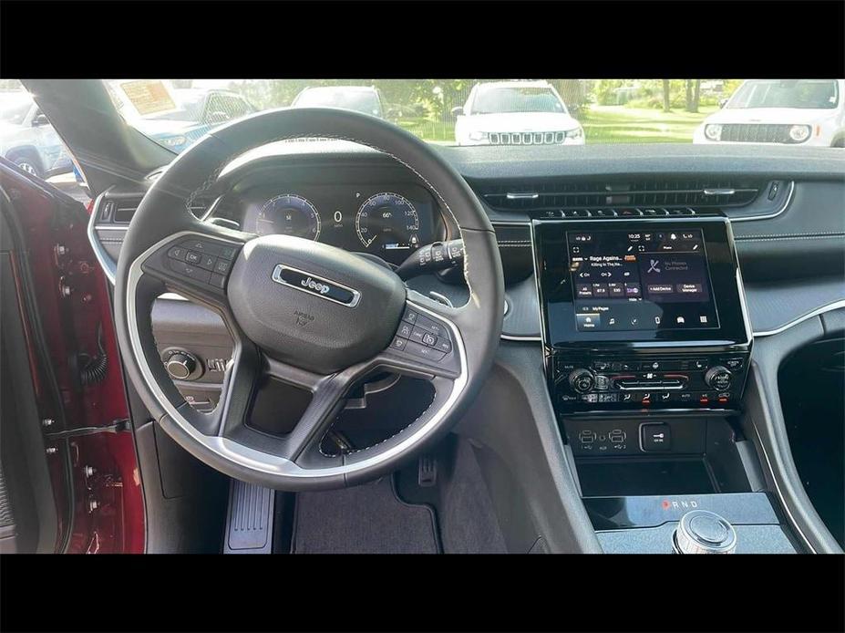 new 2024 Jeep Grand Cherokee car, priced at $41,597