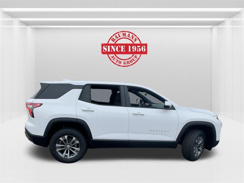 new 2026 Chevrolet Equinox car, priced at $32,545