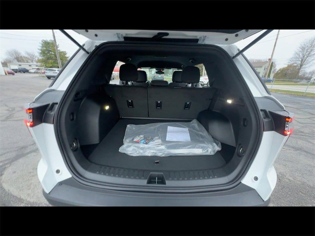 new 2026 Chevrolet Equinox car, priced at $32,545