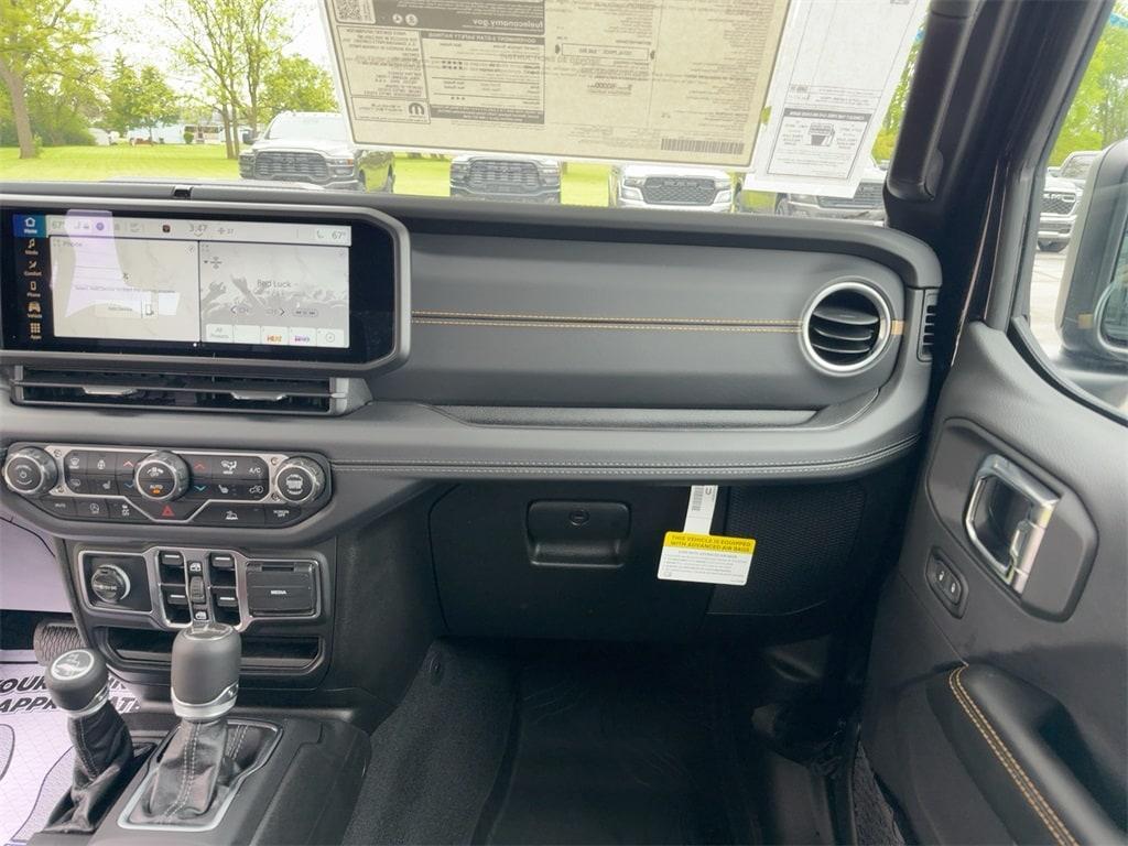new 2025 Jeep Gladiator car, priced at $45,327
