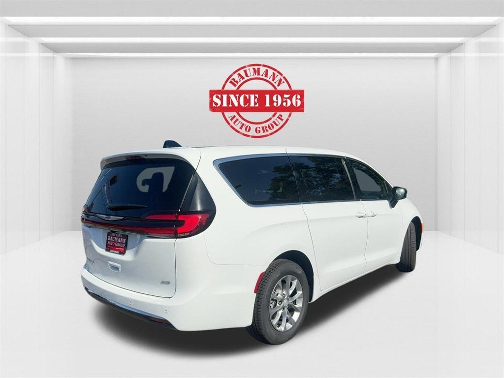 new 2026 Chrysler Pacifica car, priced at $46,110