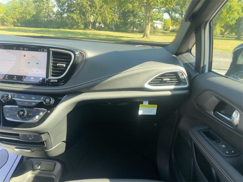 new 2026 Chrysler Pacifica car, priced at $46,110