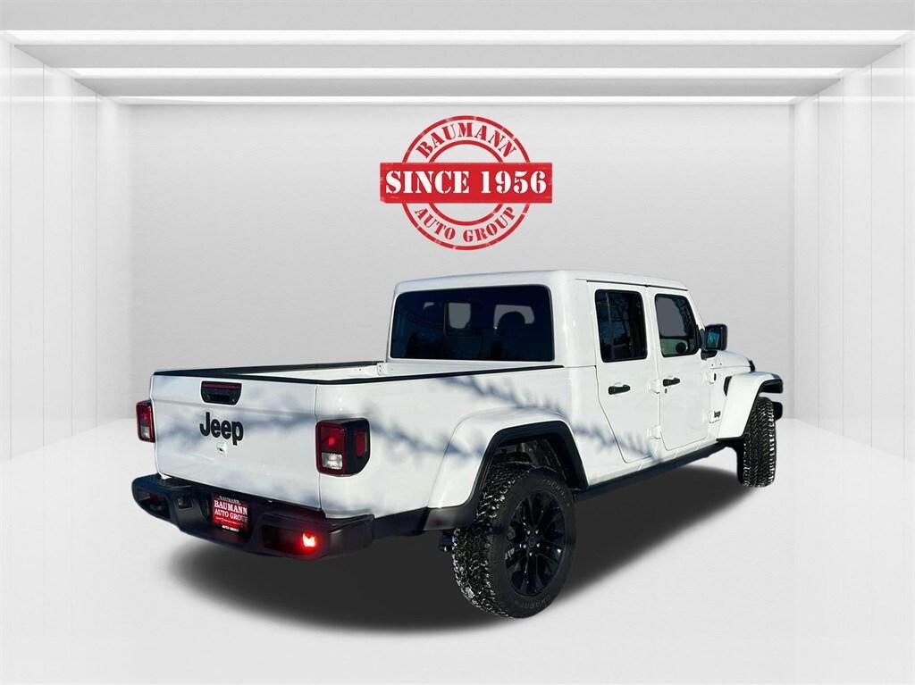 new 2025 Jeep Gladiator car, priced at $41,290