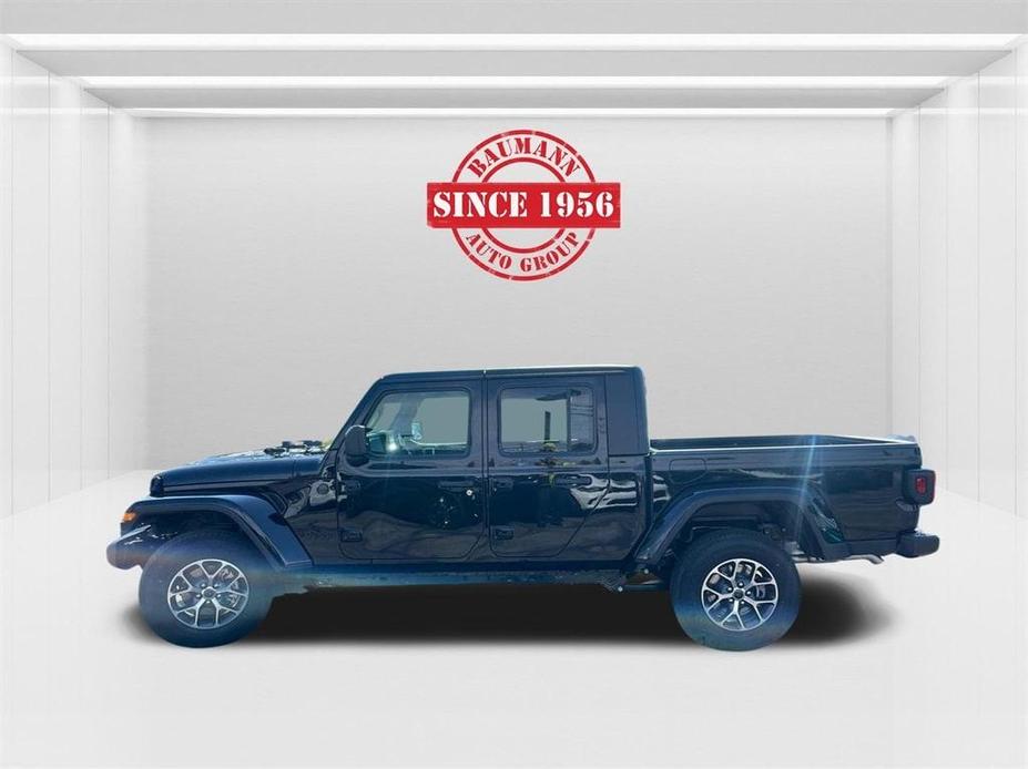 new 2024 Jeep Gladiator car, priced at $46,872