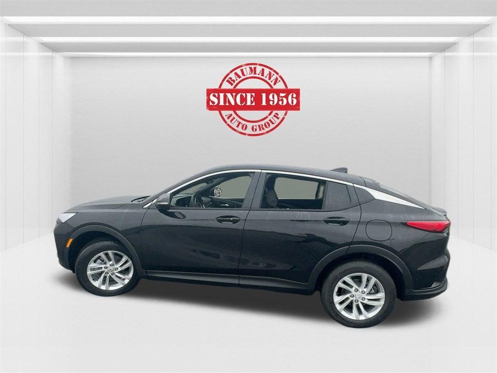 new 2025 Buick Envista car, priced at $26,935