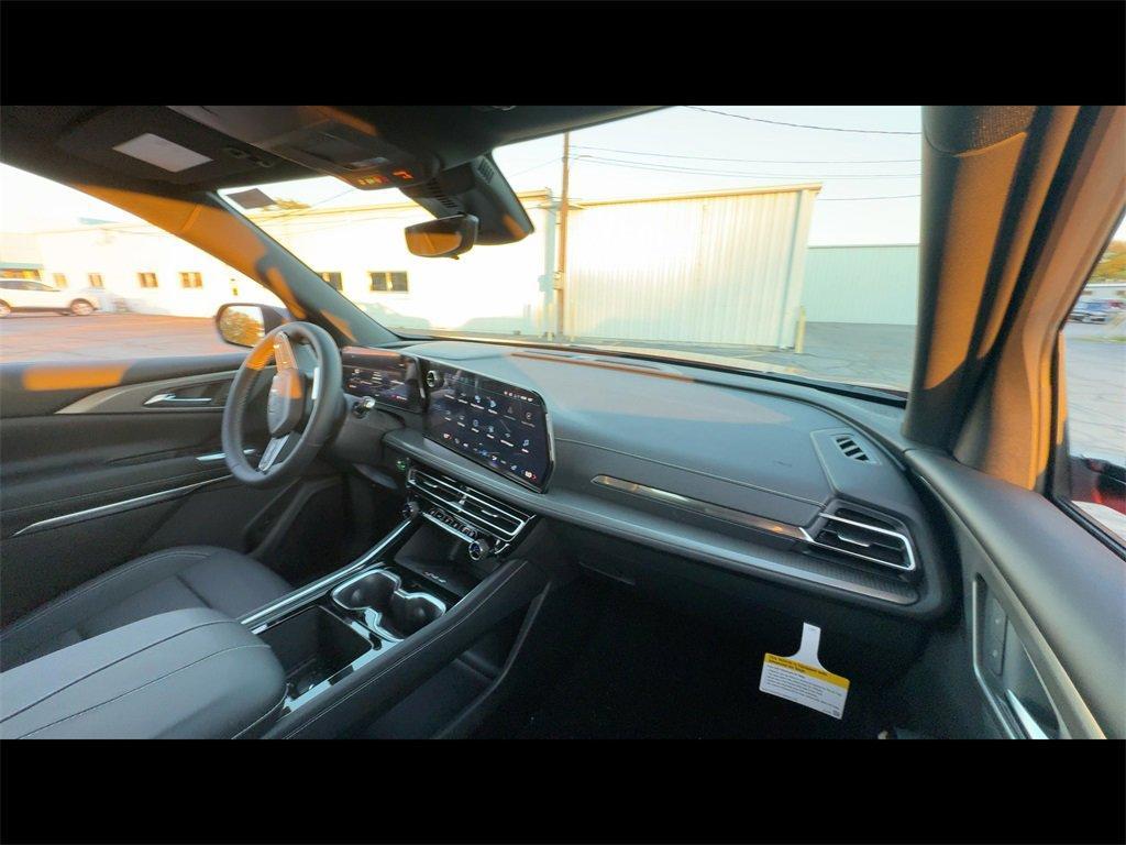 new 2026 Chevrolet Traverse car, priced at $47,700