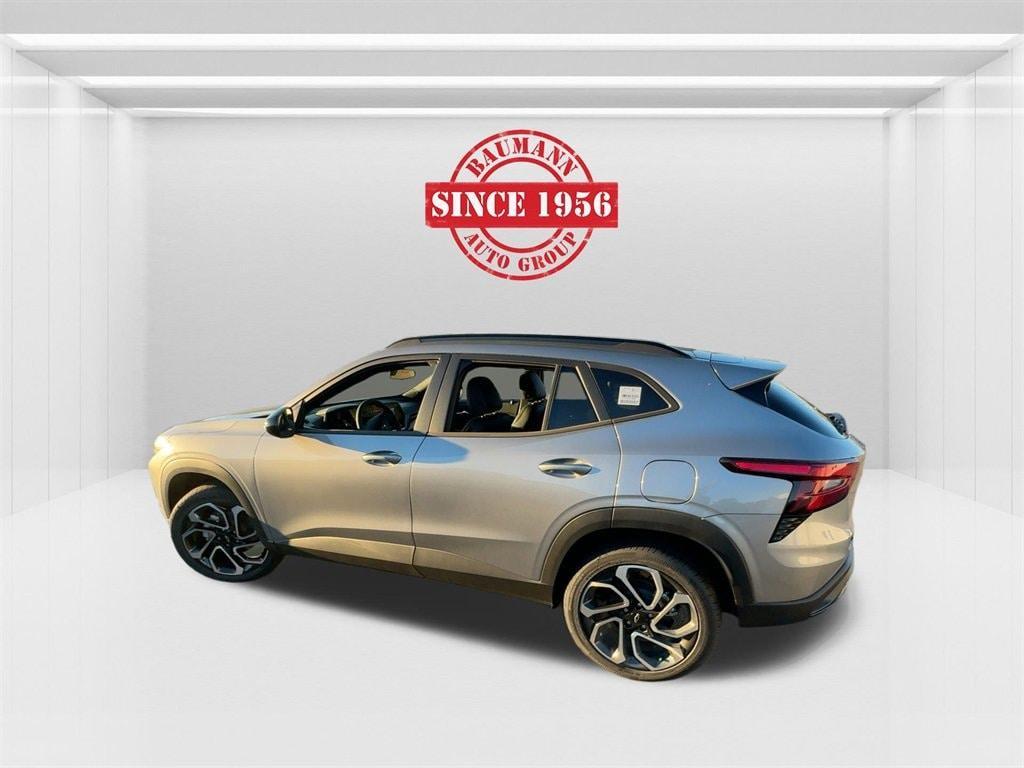 new 2025 Chevrolet Trax car, priced at $26,930