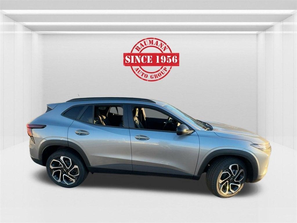 new 2025 Chevrolet Trax car, priced at $26,930