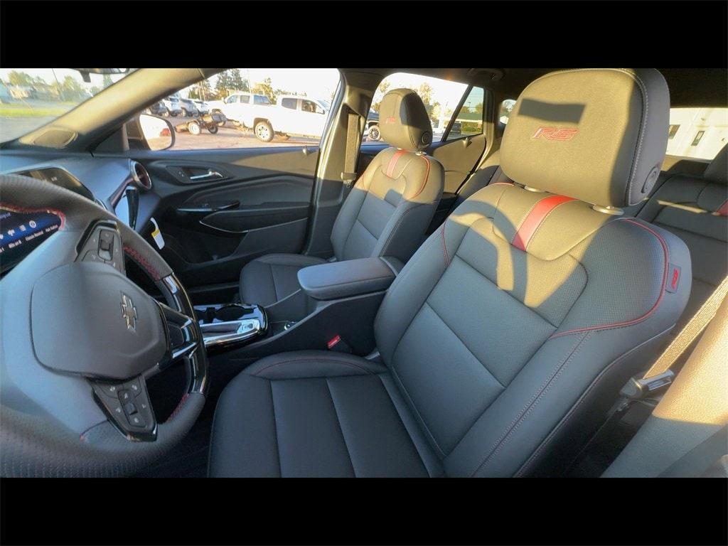 new 2025 Chevrolet Trax car, priced at $26,930