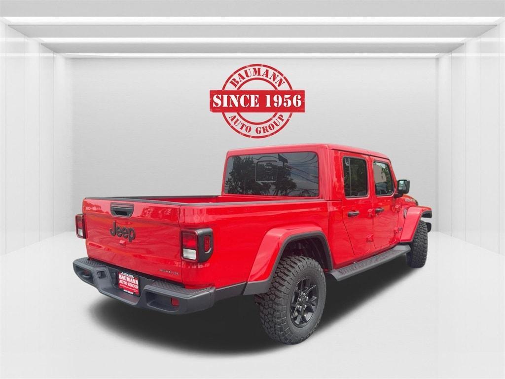 new 2025 Jeep Gladiator car, priced at $45,327