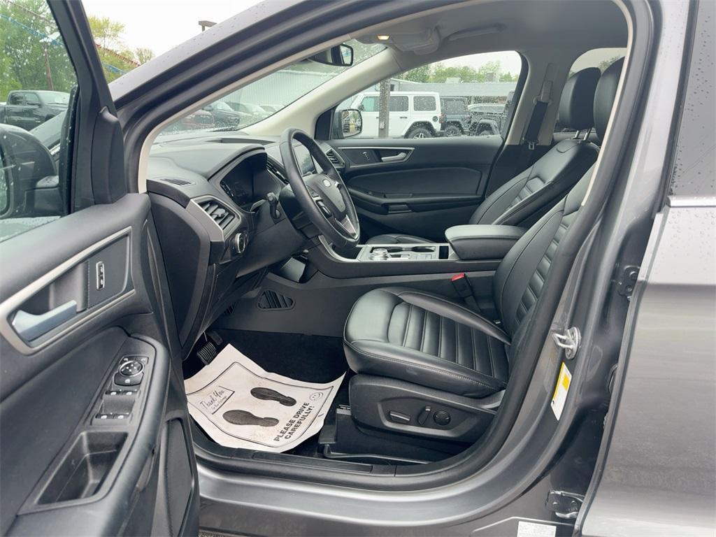 used 2024 Ford Edge car, priced at $27,856