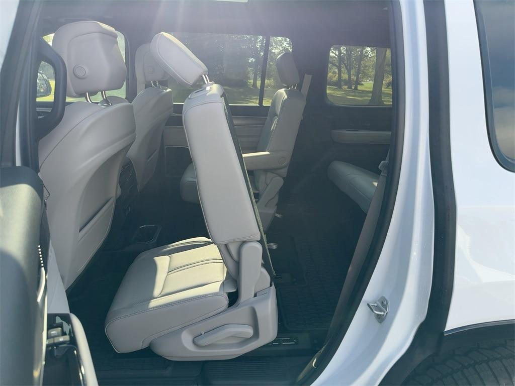 new 2025 Jeep Wagoneer car, priced at $74,835