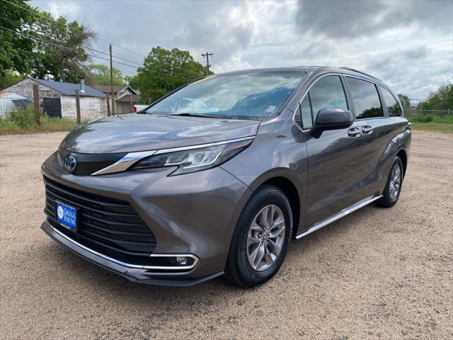 used 2023 Toyota Sienna car, priced at $44,650