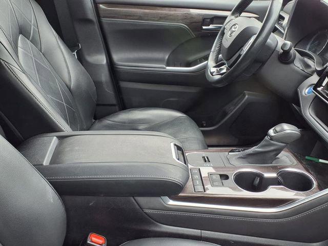 used 2020 Toyota Highlander Hybrid car, priced at $40,800