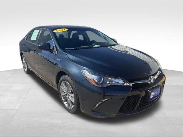 used 2017 Toyota Camry Hybrid car, priced at $18,500