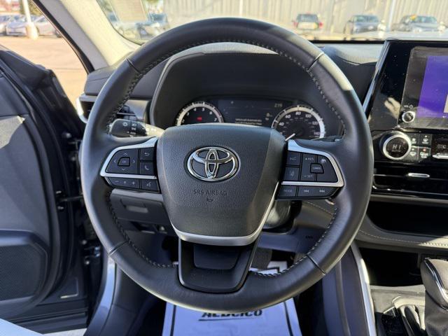 used 2024 Toyota Highlander car, priced at $39,750