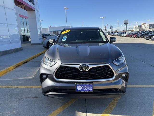 used 2024 Toyota Highlander car, priced at $39,750