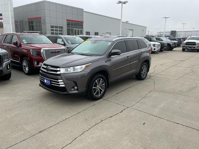 used 2019 Toyota Highlander car, priced at $23,500