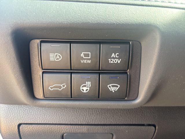 used 2022 Toyota Highlander Hybrid car, priced at $36,000
