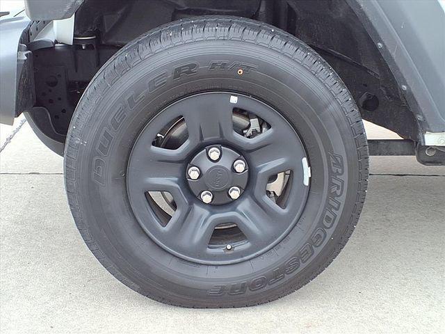 used 2023 Jeep Gladiator car, priced at $33,933