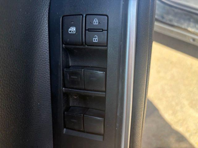 used 2023 Toyota Highlander car, priced at $41,900