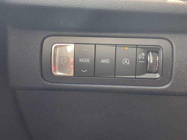used 2024 Chevrolet Traverse car, priced at $48,500