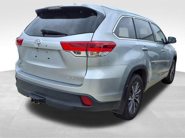 used 2017 Toyota Highlander car, priced at $26,000