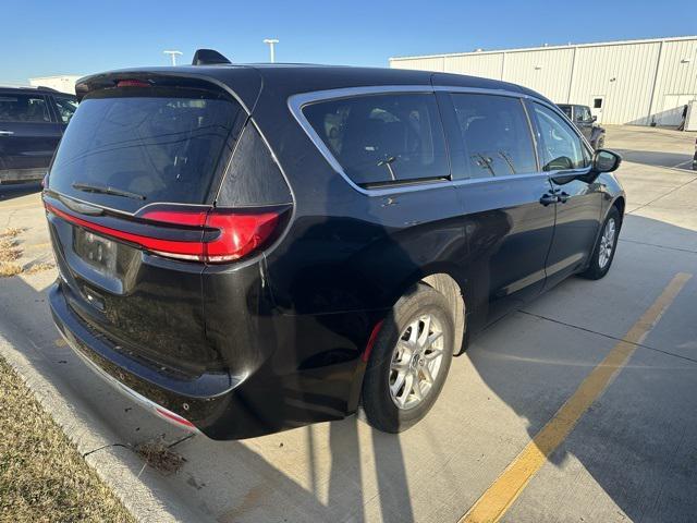 used 2023 Chrysler Pacifica car, priced at $28,000