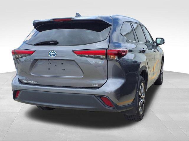 used 2022 Toyota Highlander Hybrid car, priced at $37,750
