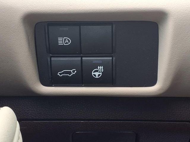 used 2022 Toyota Highlander Hybrid car, priced at $40,500