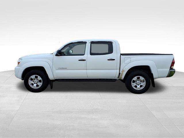 used 2006 Toyota Tacoma car, priced at $10,500
