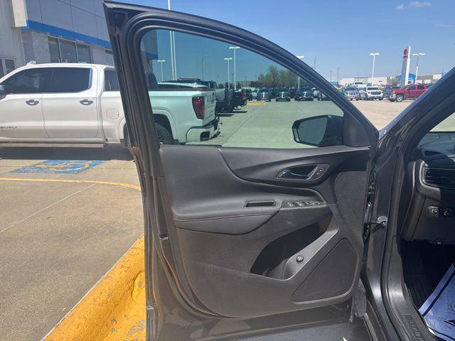 used 2023 Chevrolet Equinox car, priced at $27,250