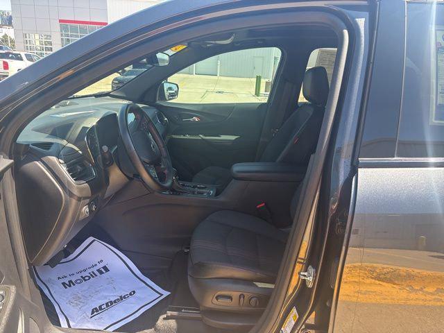 used 2023 Chevrolet Equinox car, priced at $27,250