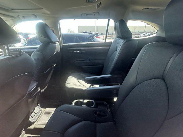 used 2021 Toyota Highlander Hybrid car, priced at $39,440