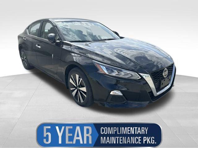 used 2022 Nissan Altima car, priced at $23,400
